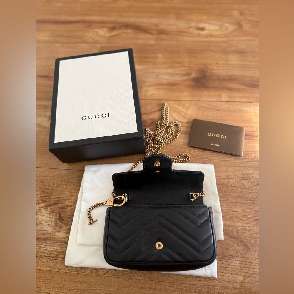 Gucci GG Marmont Mini Quilted Black Leather Shoulder Bag - Picture 9 of 16